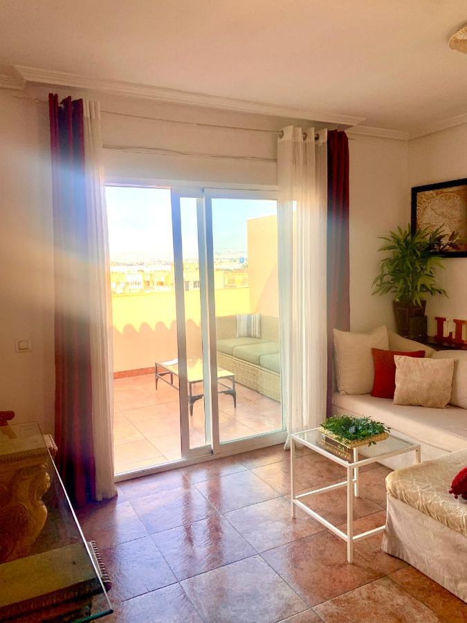 Atico Deluxe Entre Centro Y Playa Salinas Con Terraza, Wifi, Piscina Climatizada, Gym, Sauna Y Garaje -Smart Tv Рокетас-де-Мар Экстерьер фото
