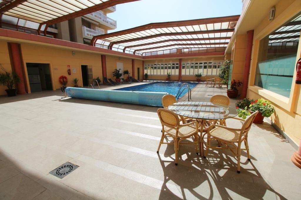 Atico Deluxe Entre Centro Y Playa Salinas Con Terraza, Wifi, Piscina Climatizada, Gym, Sauna Y Garaje -Smart Tv Рокетас-де-Мар Экстерьер фото